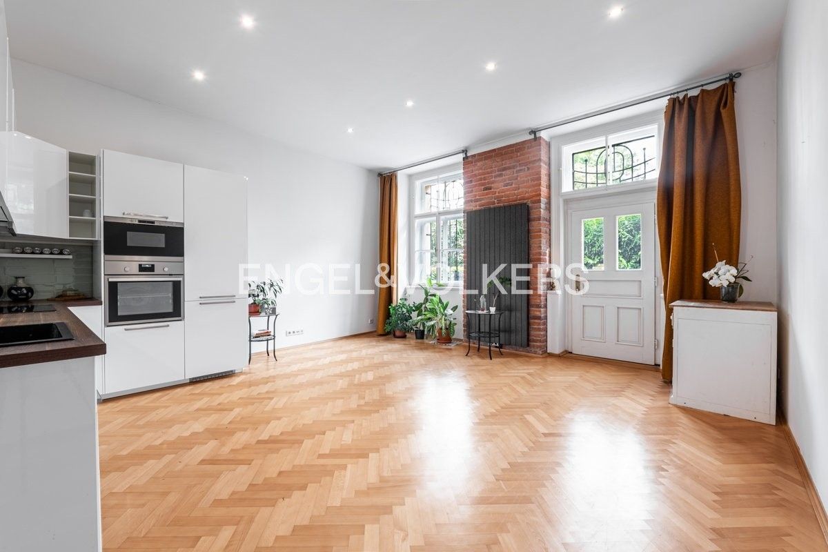 Pronájem byt 2+kk - Nad Královskou oborou, Praha, 57 m²