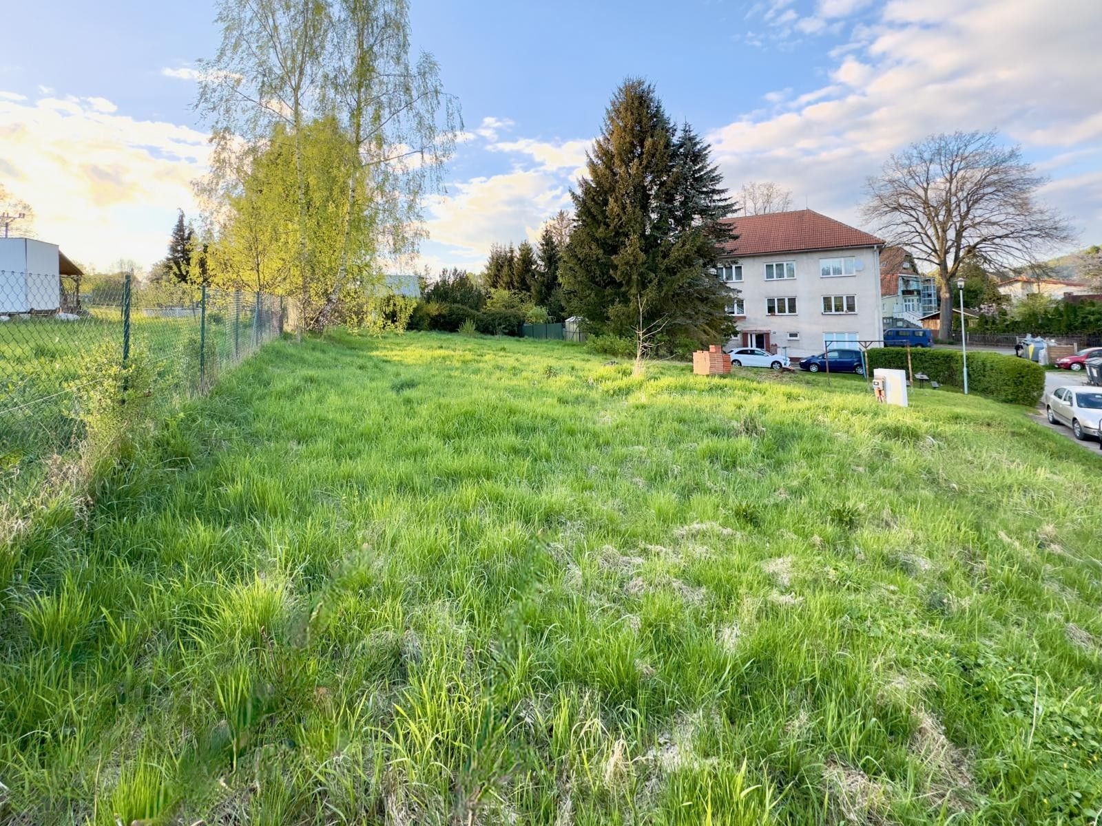 Zahrady, Komenského, Sloup v Čechách, 671 m²