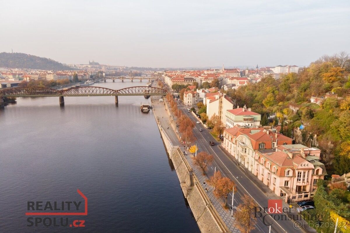 Prodej byt 2+1 - Praha, 128 00, 104 m²