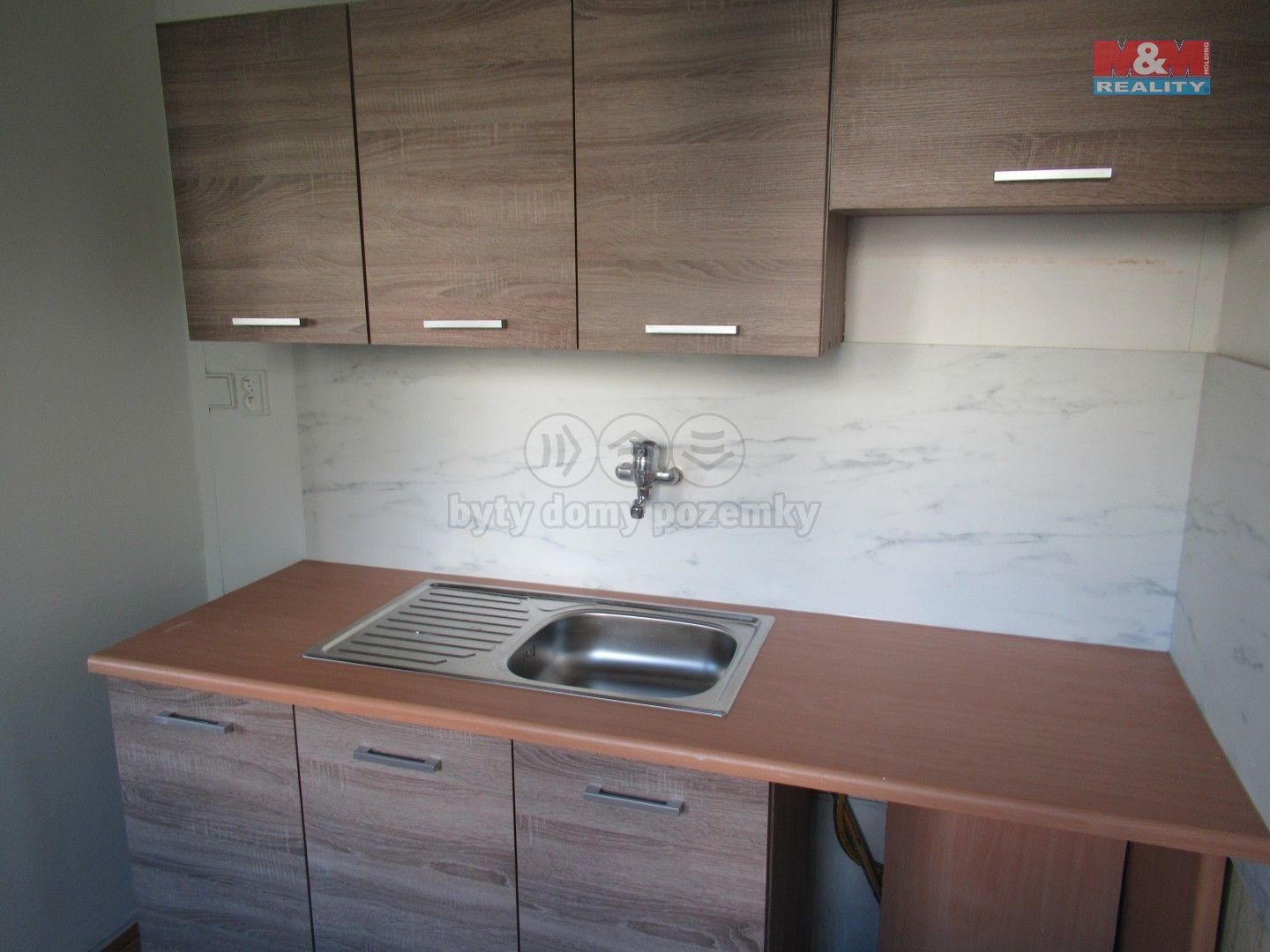 Prodej byt 1+1 - Bratr. Veverkových, Karviná, 35 m²