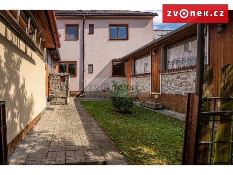 Prodej dům - 1. máje, Napajedla, 250 m²