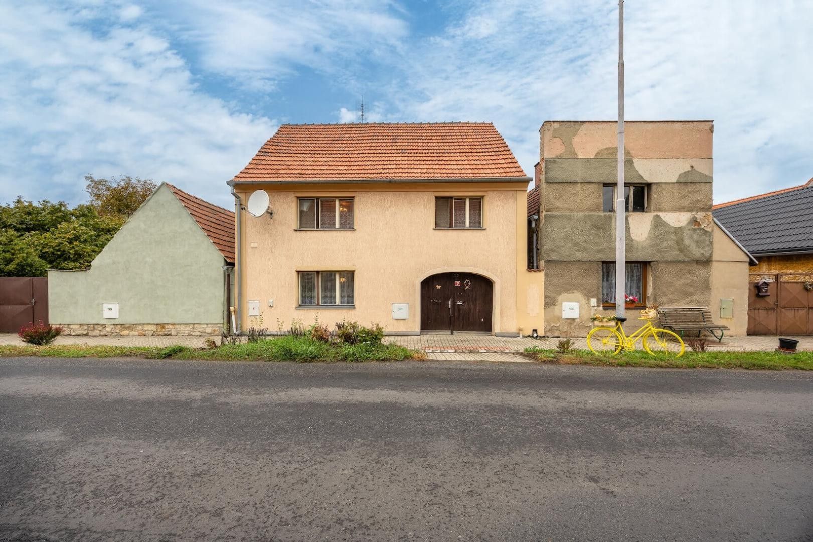 Rodinné domy, Hřivčice, Peruc, 75 m²