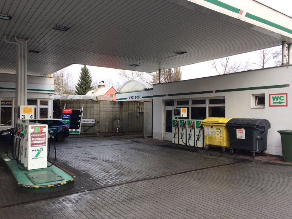 Pronájem obchodní prostory - Závodu míru, Karlovy Vary, 40 m²