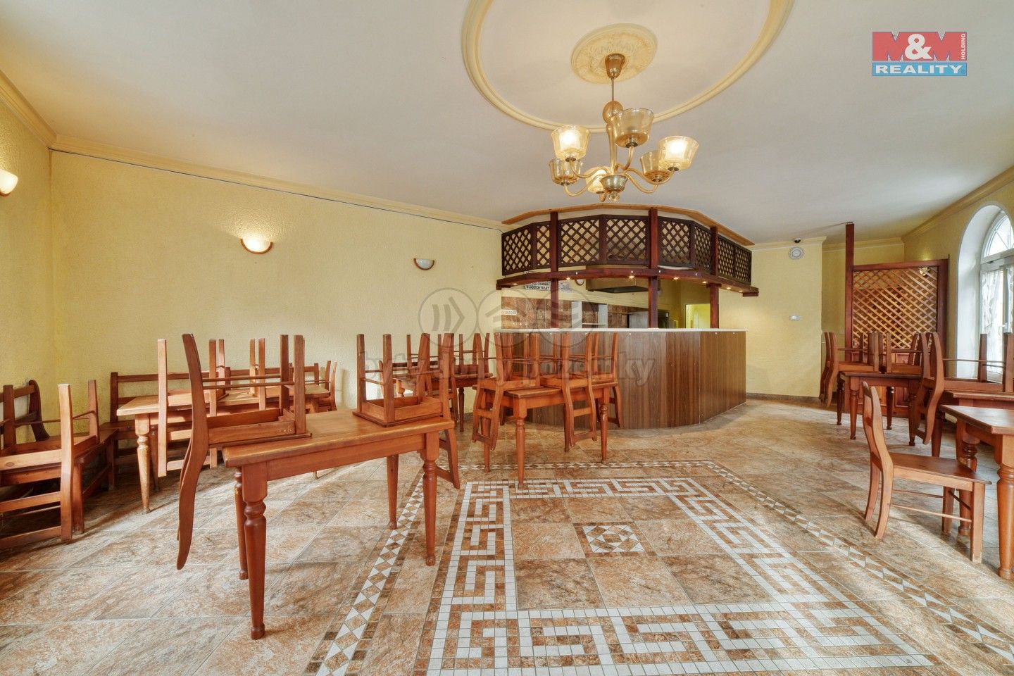 Restaurace, Maxima Gorkého, Kynšperk nad Ohří, 132 m²