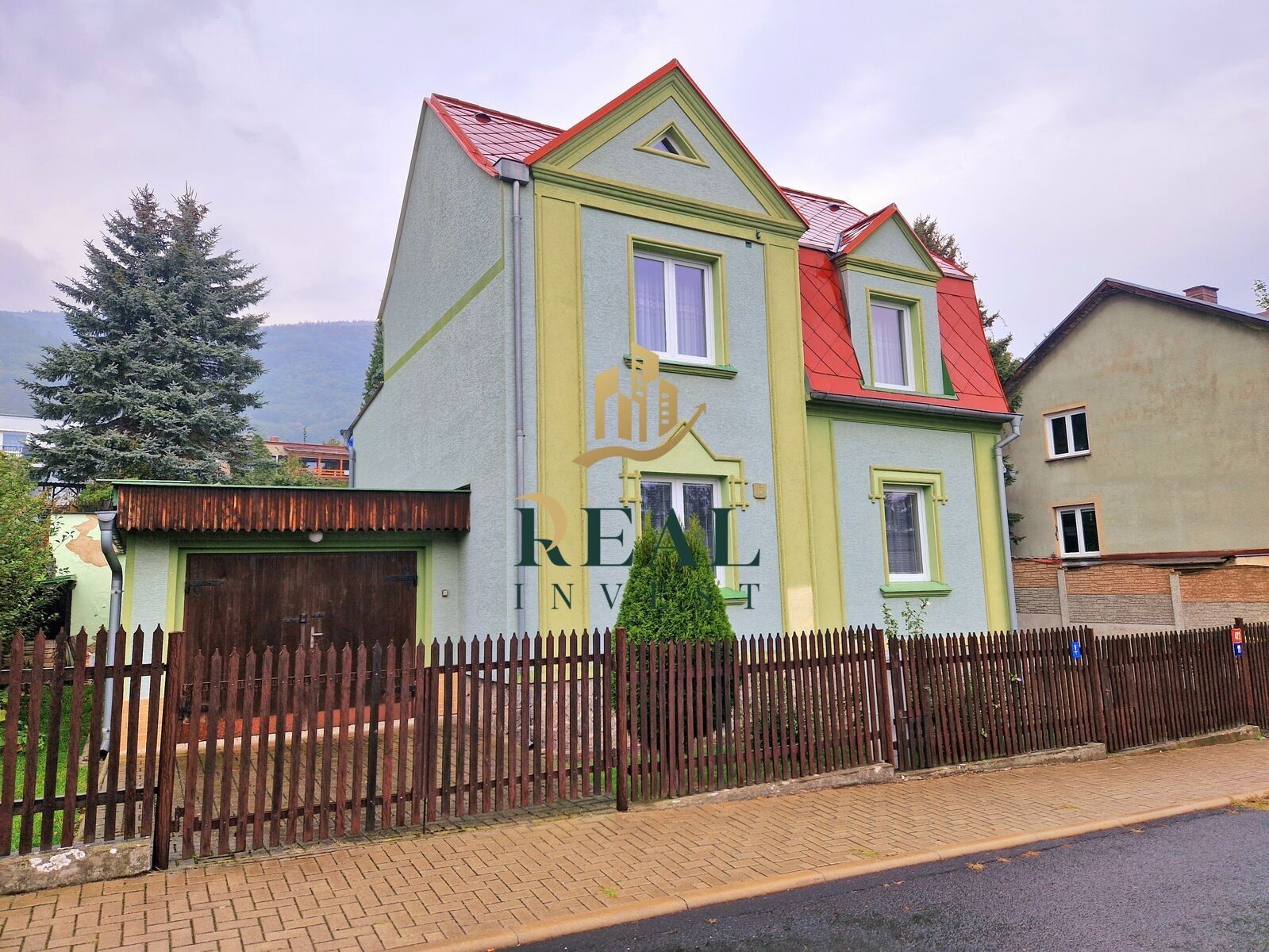 Prodej rodinný dům - Nerudova, Krupka, 140 m²