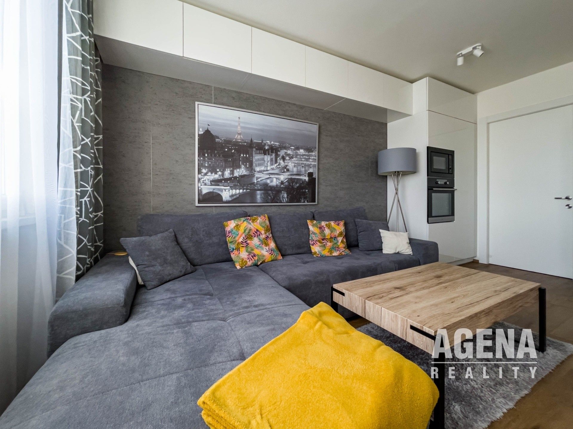 2+kk, Mladenovova, Praha, 48 m²