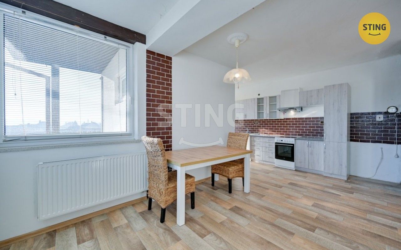 Prodej dům - Těmice, 429 m²