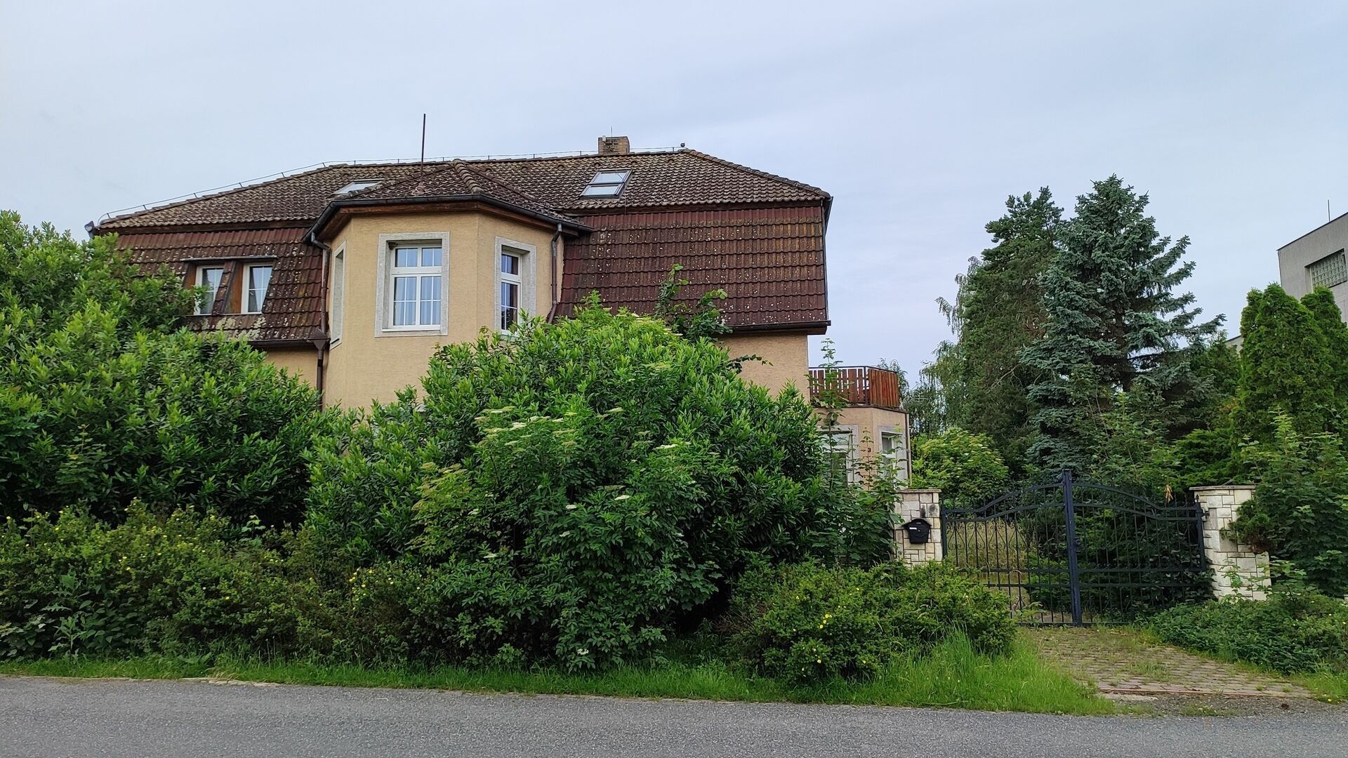 Prodej dům - Nádražní, Peruc, 285 m²