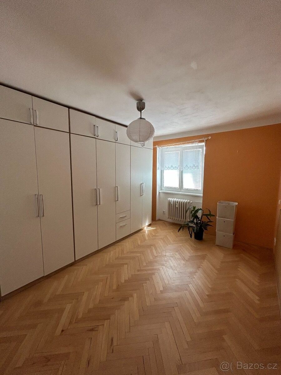 Pronájem byt 3+1 - Benešov u Prahy, 256 01, 2 000 m²