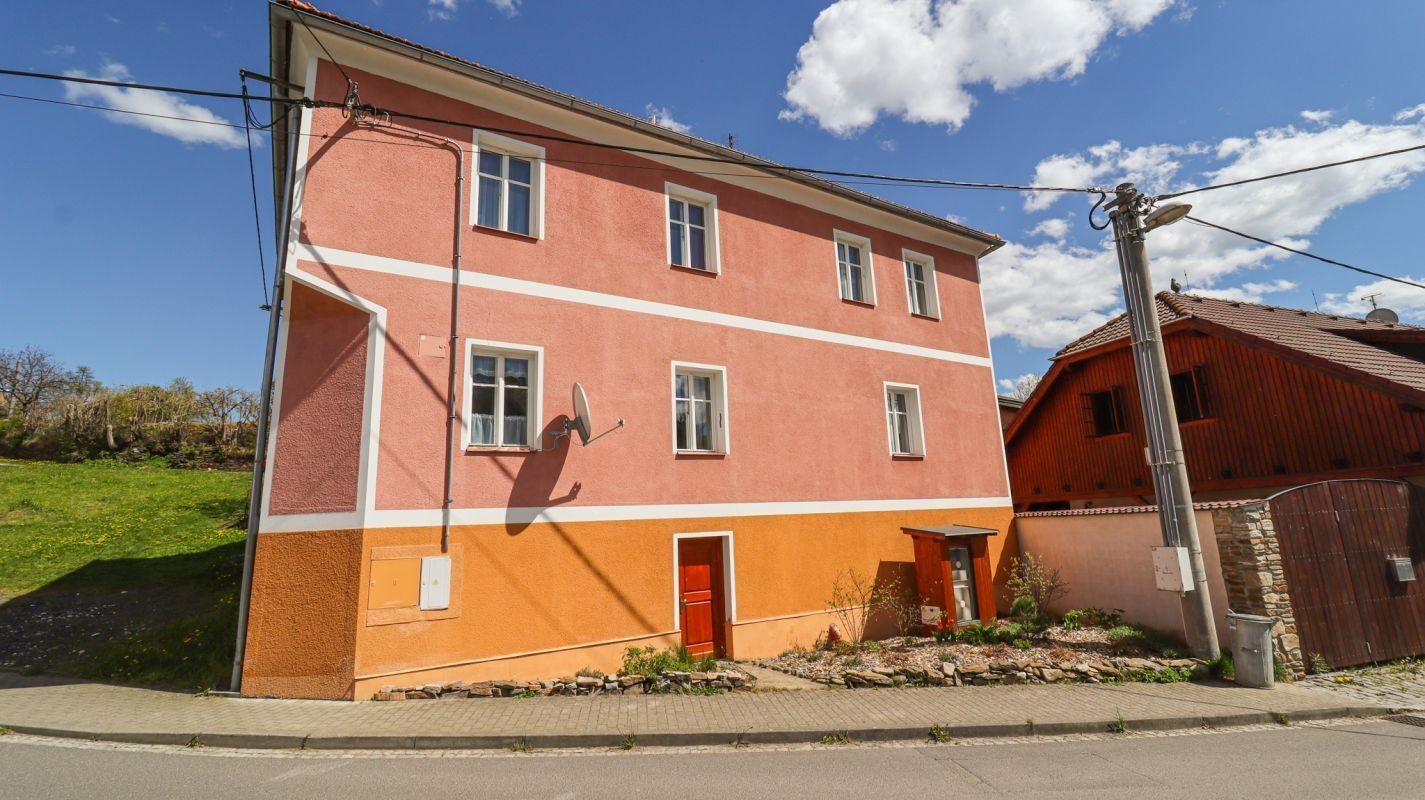 Prodej byt 1+1 - Nerudova, Kašperské Hory, 47 m²