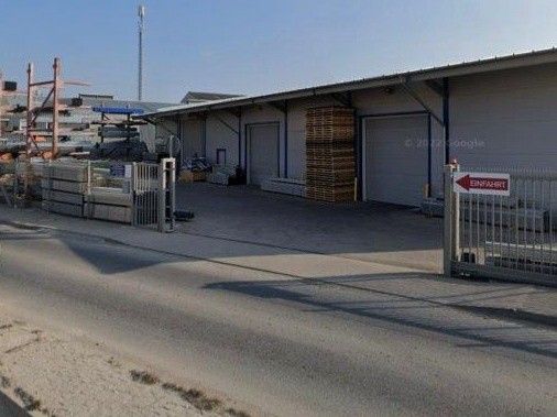 Sklady, 987 66, Zahraničí