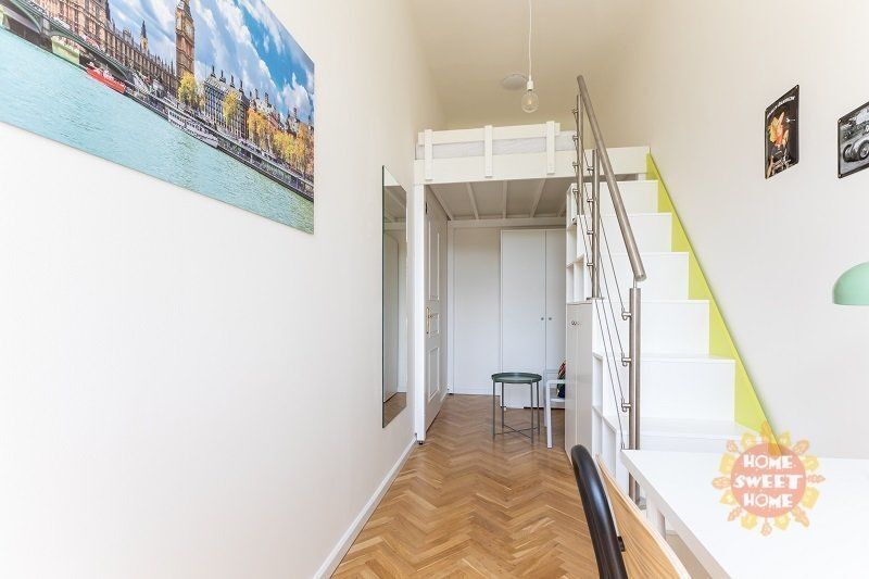 Byty, náměstí Kinských, Praha, 11 m²