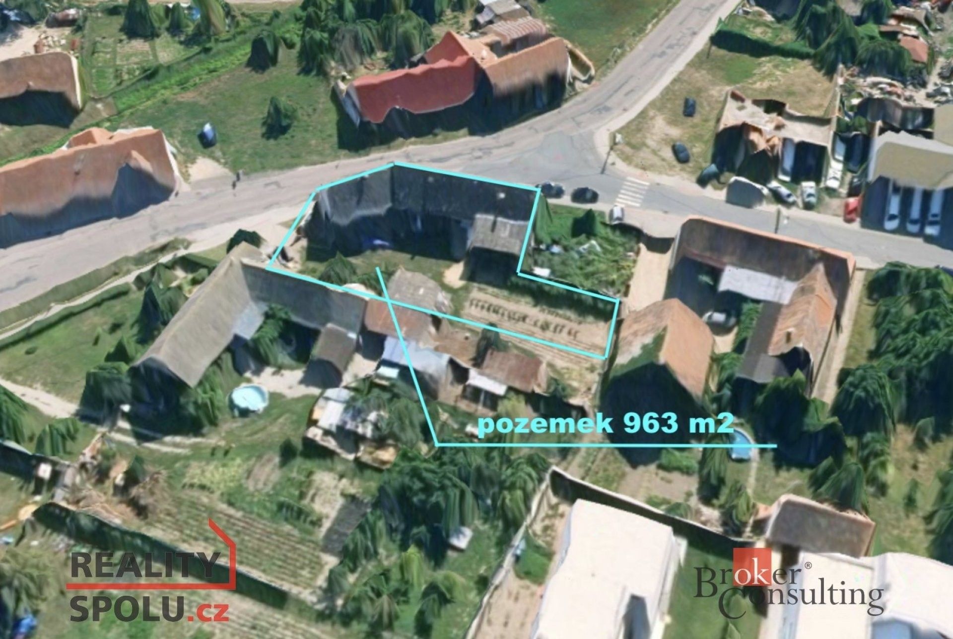 Prodej rodinný dům - Břežany, 300 m²