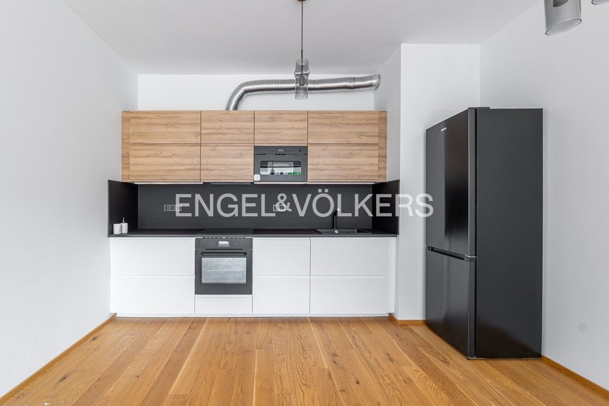 Pronájem byt 2+kk - Na dračkách, Praha, 69 m²