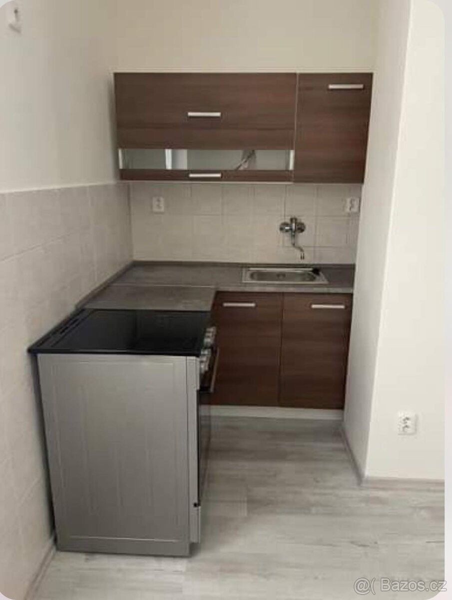 Pronájem byt 1+kk - Kamenický Šenov, 471 14, 24 m²