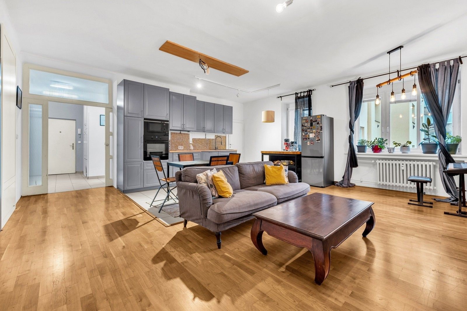 3+kk, Čeljabinská, Praha, 99 m²