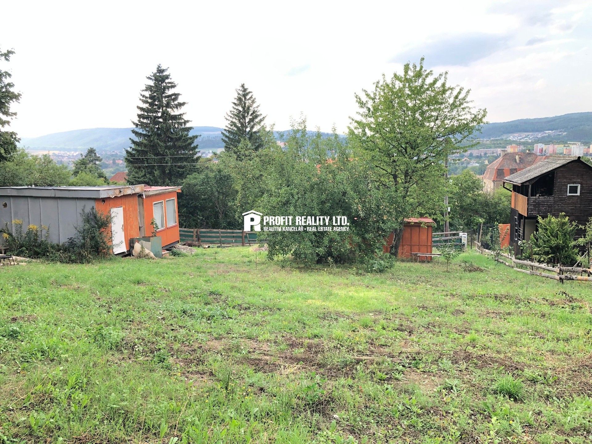 Prodej pozemek pro bydlení - Karlova Huť, Králův Dvůr, 775 m²