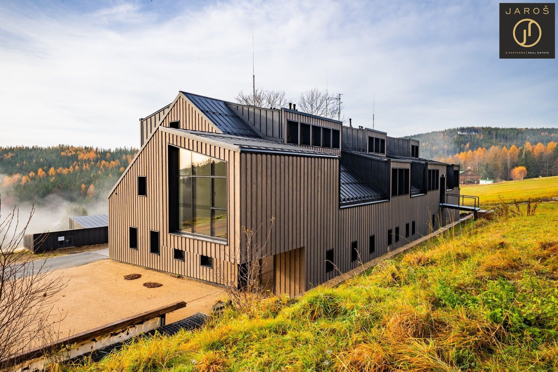 Ubytovací zařízení, Strážné, 101 m²