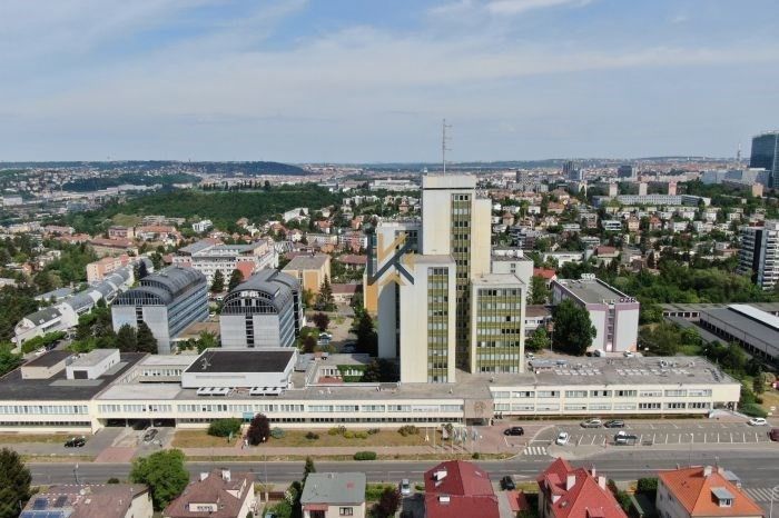 Obchodní prostory, Zelený pruh, Praha, 818 m²