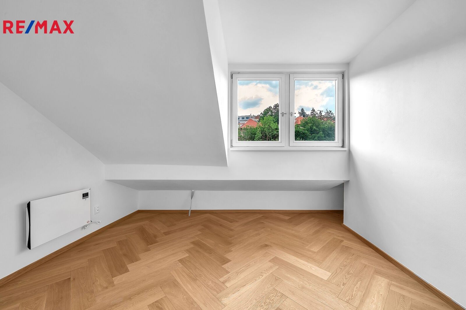 Prodej byt 1+1 - Na Neklance, Praha, 43 m²