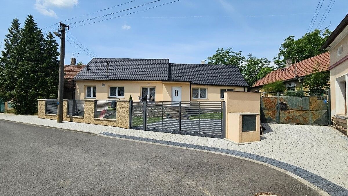 Rodinné domy, Braškov, 273 51