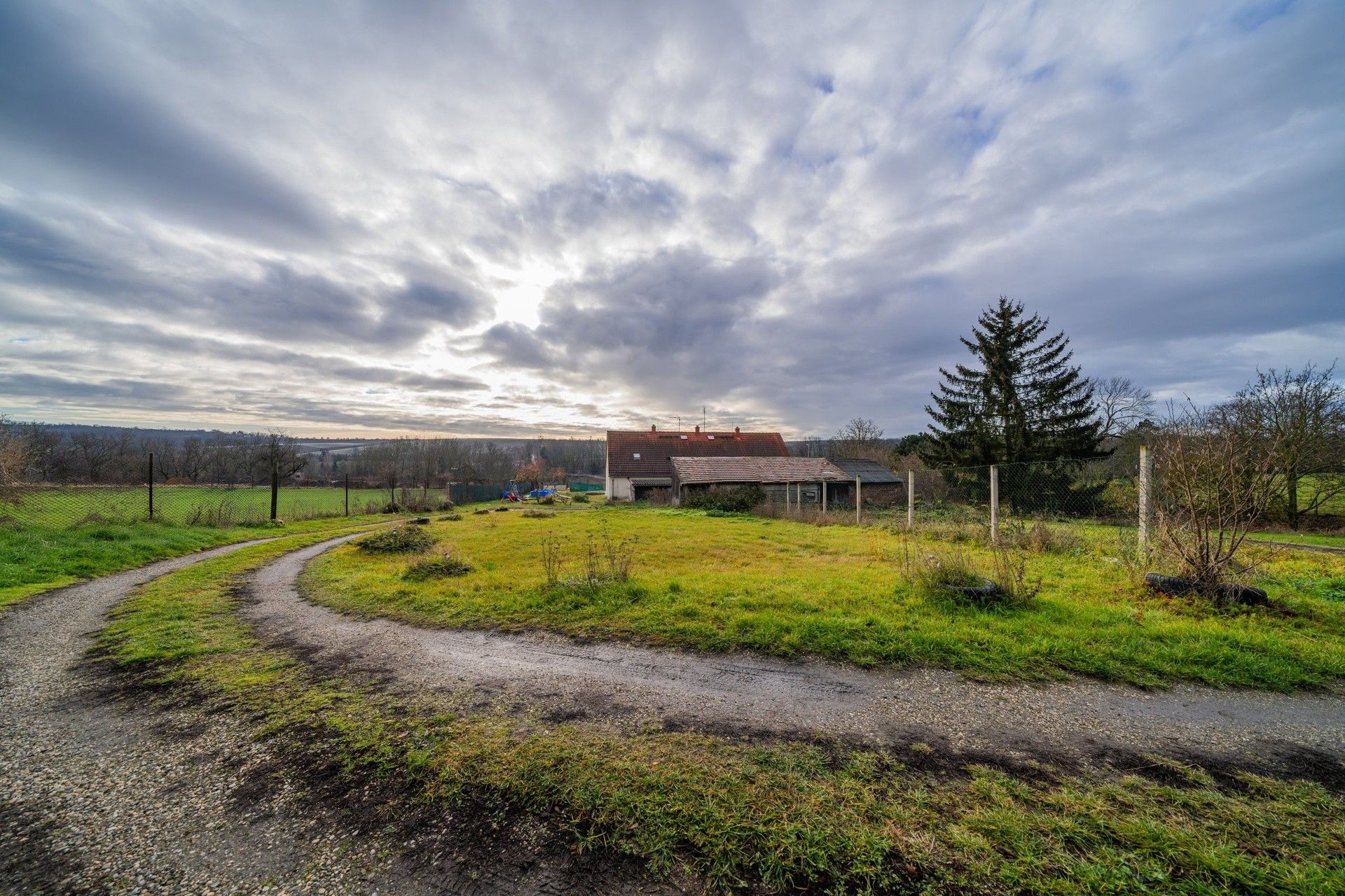 Prodej pozemek pro bydlení - Blahotice, Slaný