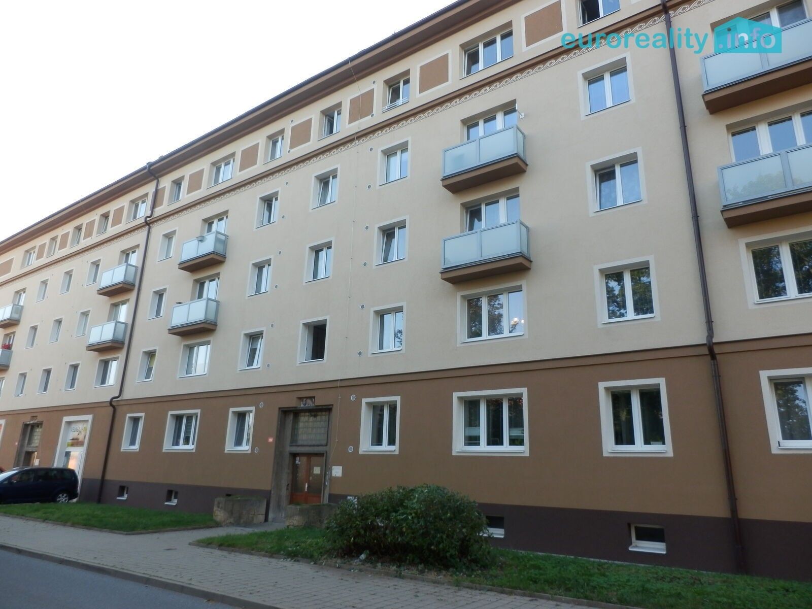 3+kk, gen. Píky, Kladno, 64 m²