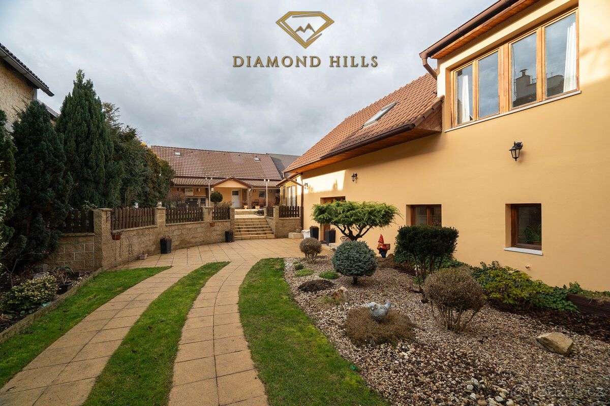 Prodej rodinný dům - Kostelec nad Černými Lesy, 281 63