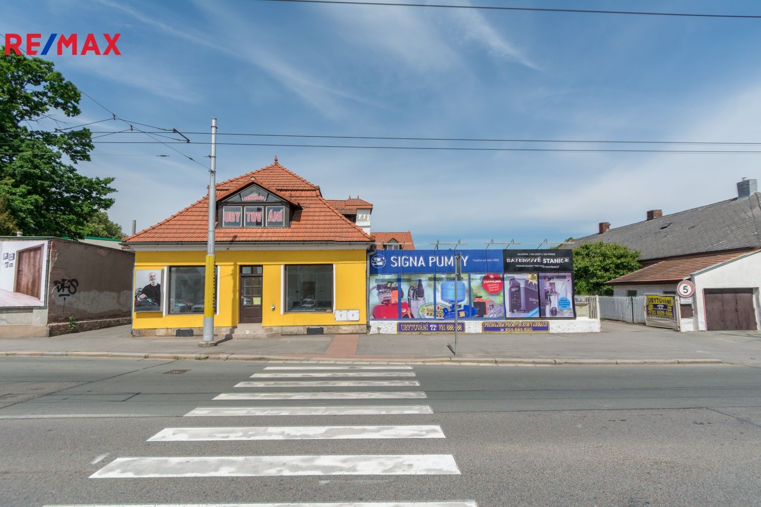 Obchodní prostory, Pražská třída, Hradec Králové, 196 m²