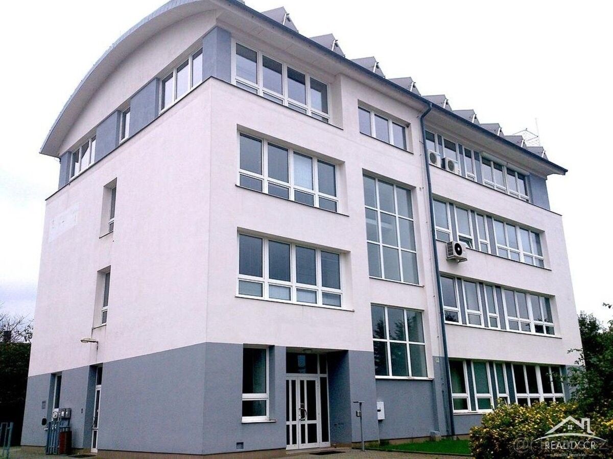 Pronájem kancelář - Jihlava, 586 01, 380 m²