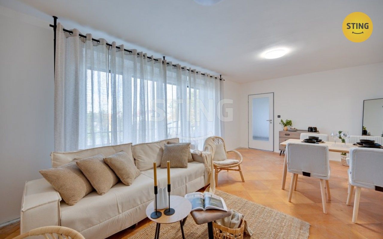 Činžovní domy, Šakvická, Strachotín, 270 m²