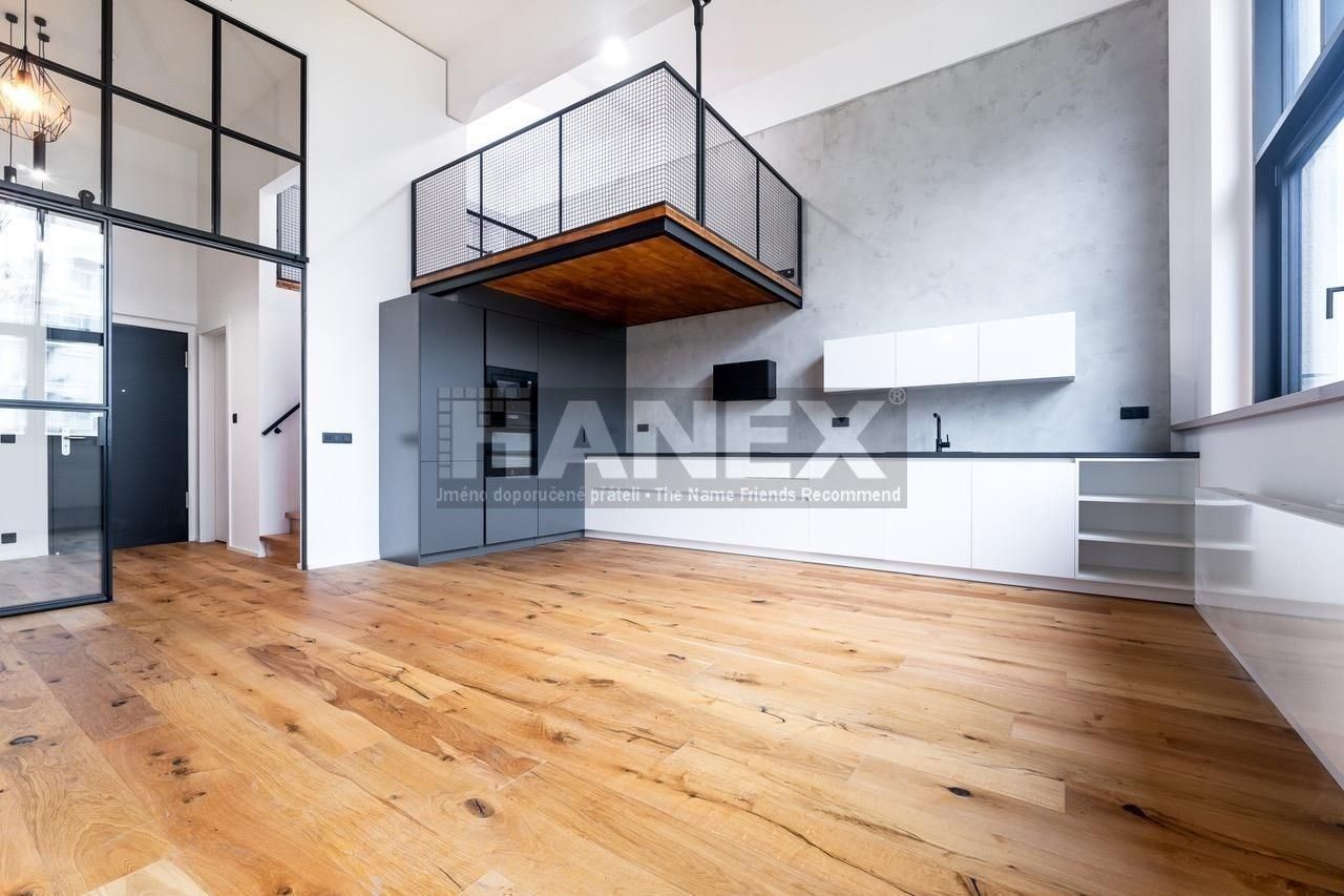 3+kk, Naskové, Praha, 64 m²