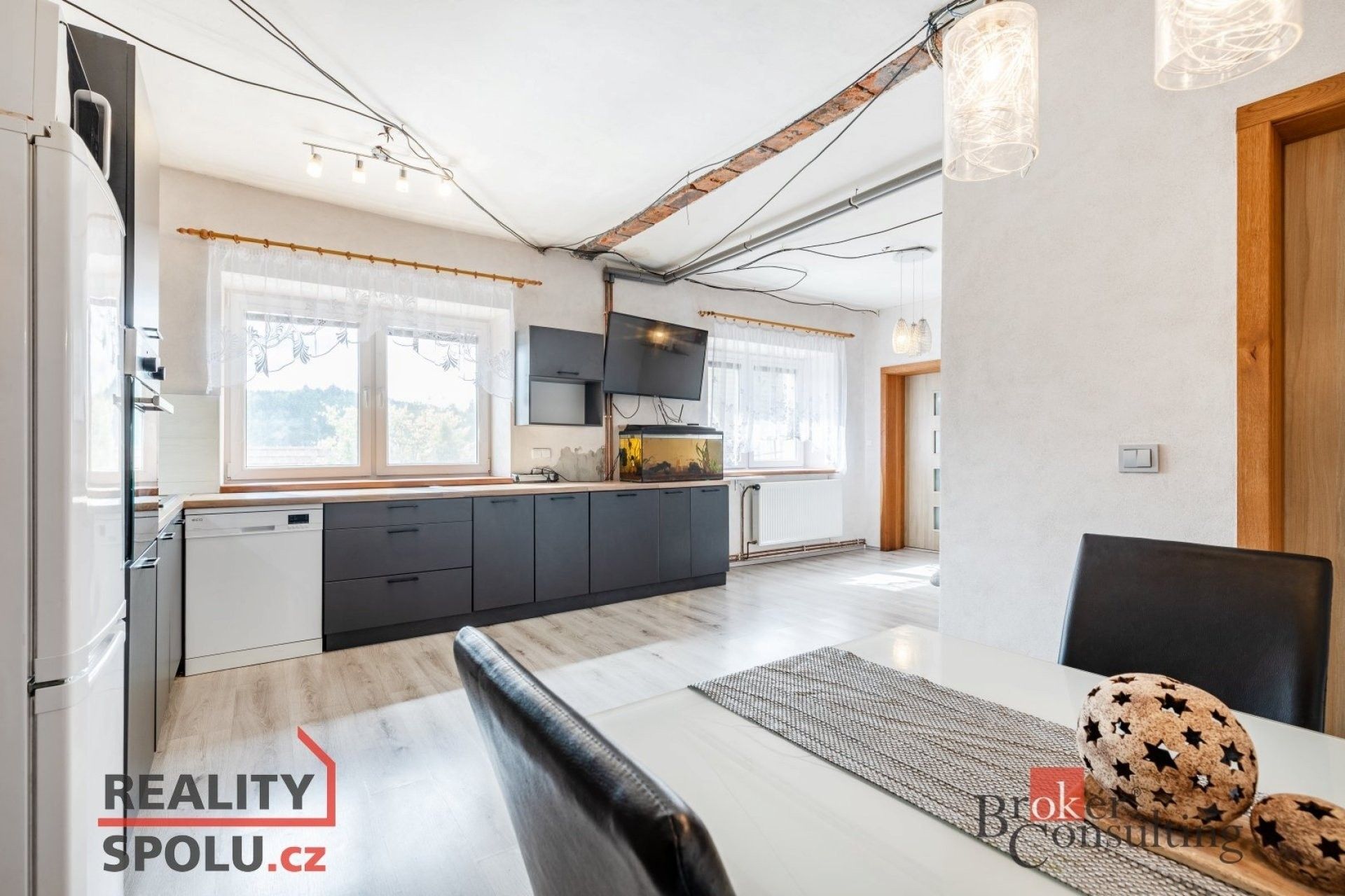 Prodej rodinný dům - Ostrov u Macochy, 152 m²