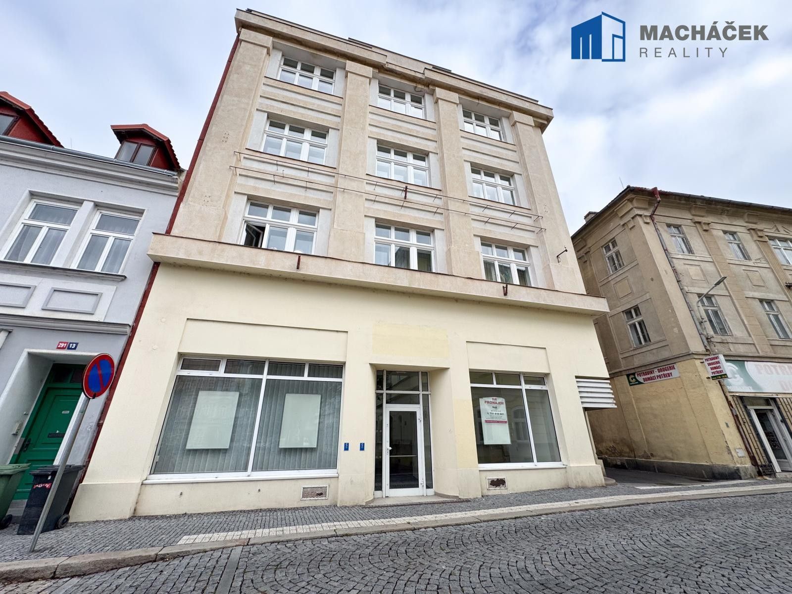 3+1, Ferrerova, Duchcov, 110 m²