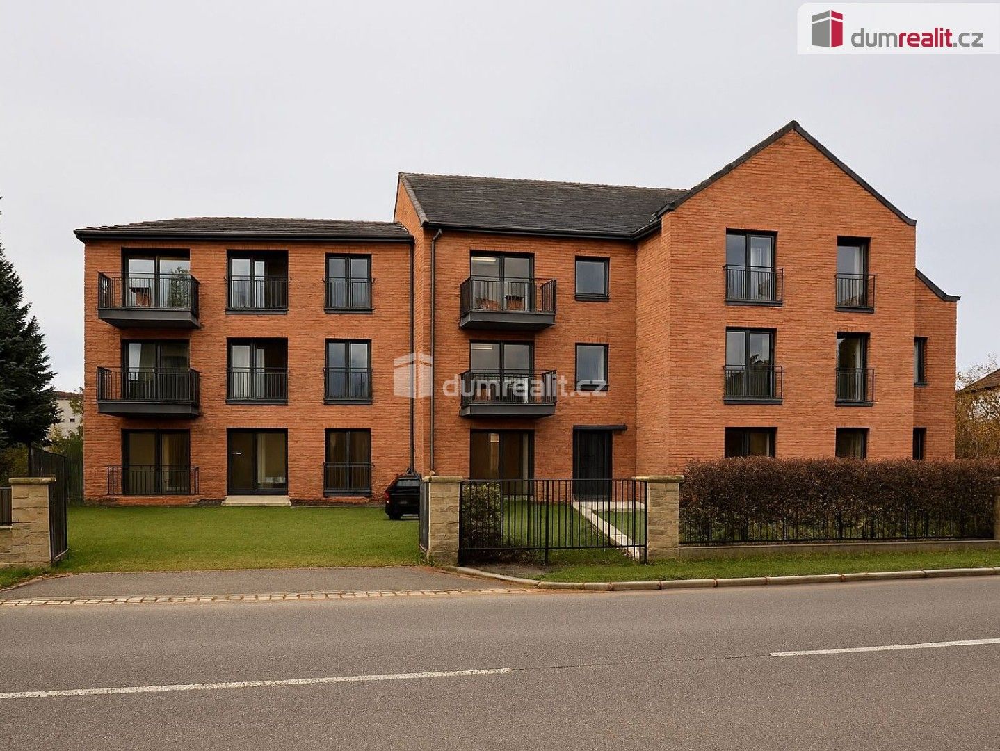 Prodej výrobní prostory - Boleslavská, Mšeno, 2 000 m²