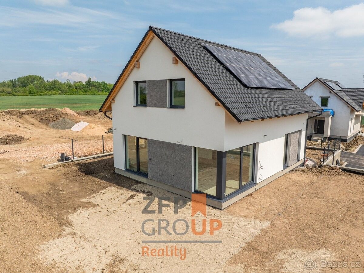 Rodinné domy, Dříteč, 533 05