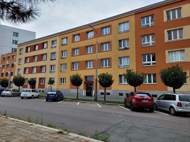 Pronájem byt 2+1 - Haškova, Hradec Králové, 57 m²