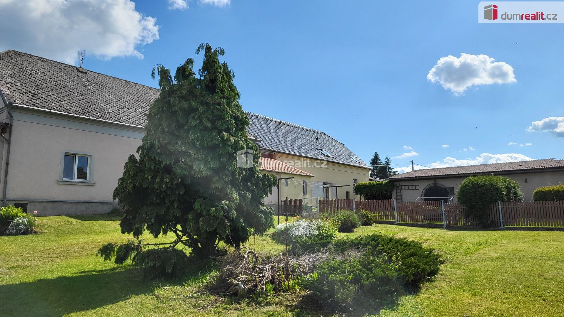 Prodej rodinný dům - Obora, 1 543 m²