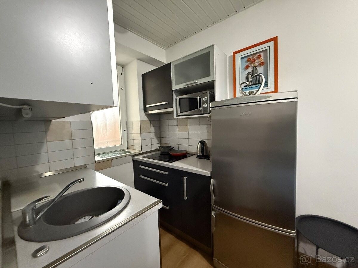 Byty, Karlovy Vary, 360 01