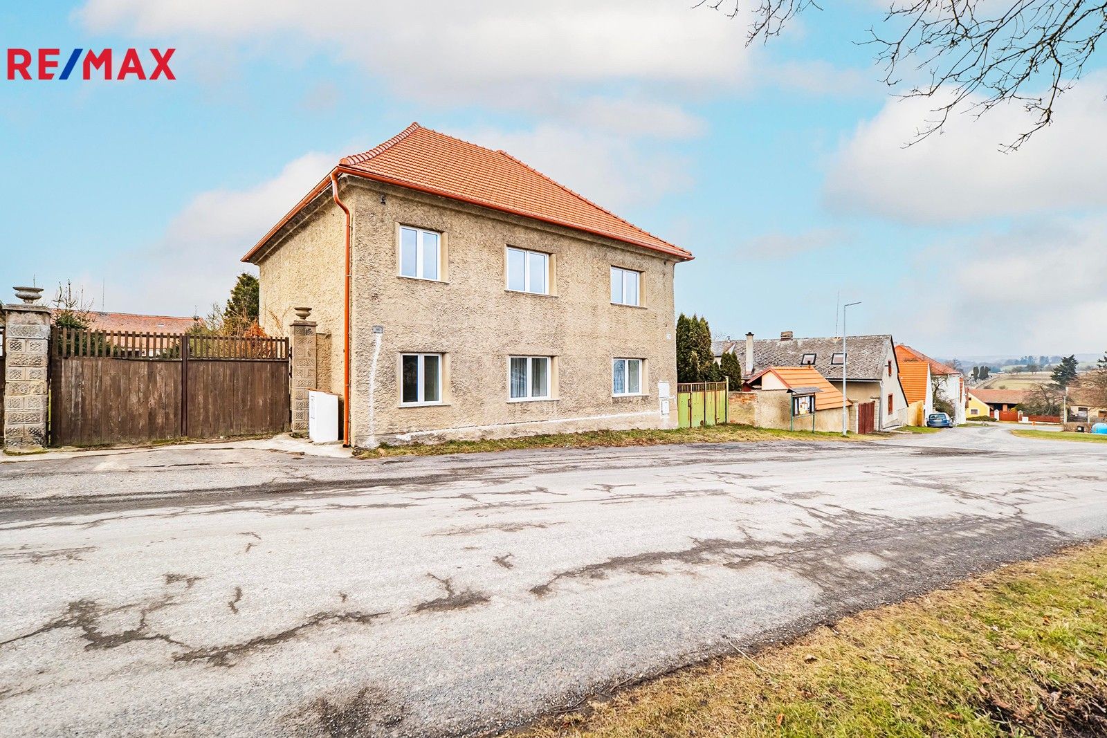 Rodinné domy, Rousínov, Slabce, 260 m²