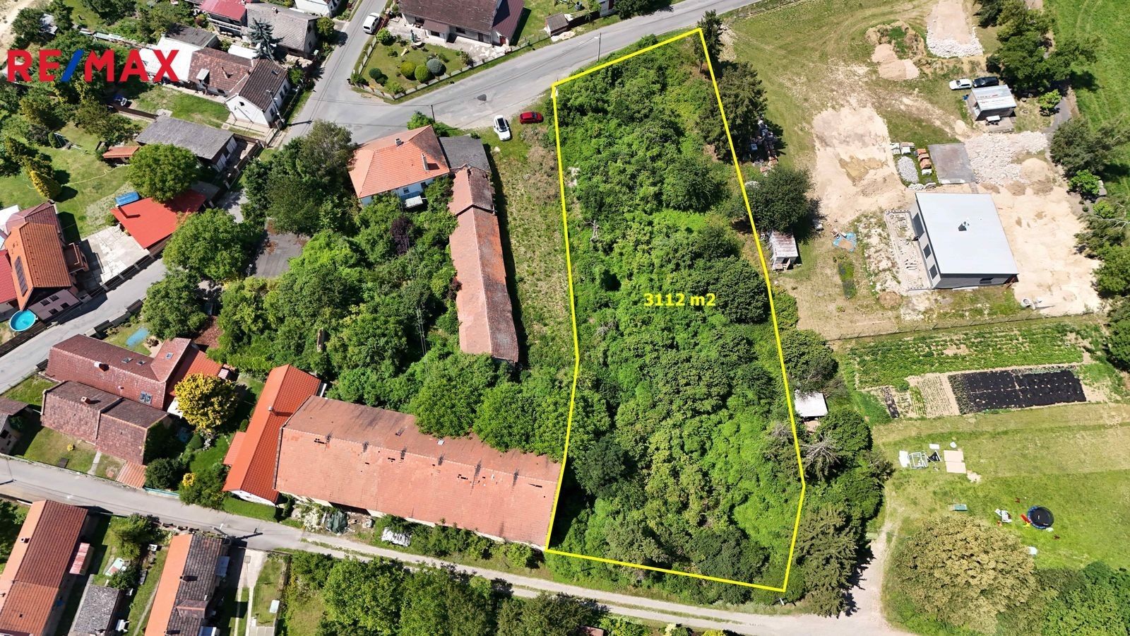 Prodej pozemek pro bydlení - Střemy, 3 112 m²