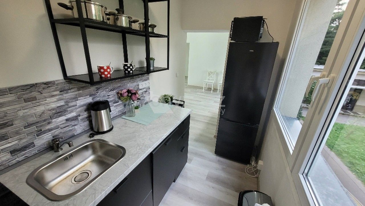 Pronájem byt 3+kk - Novoborská, Praha, 54 m²