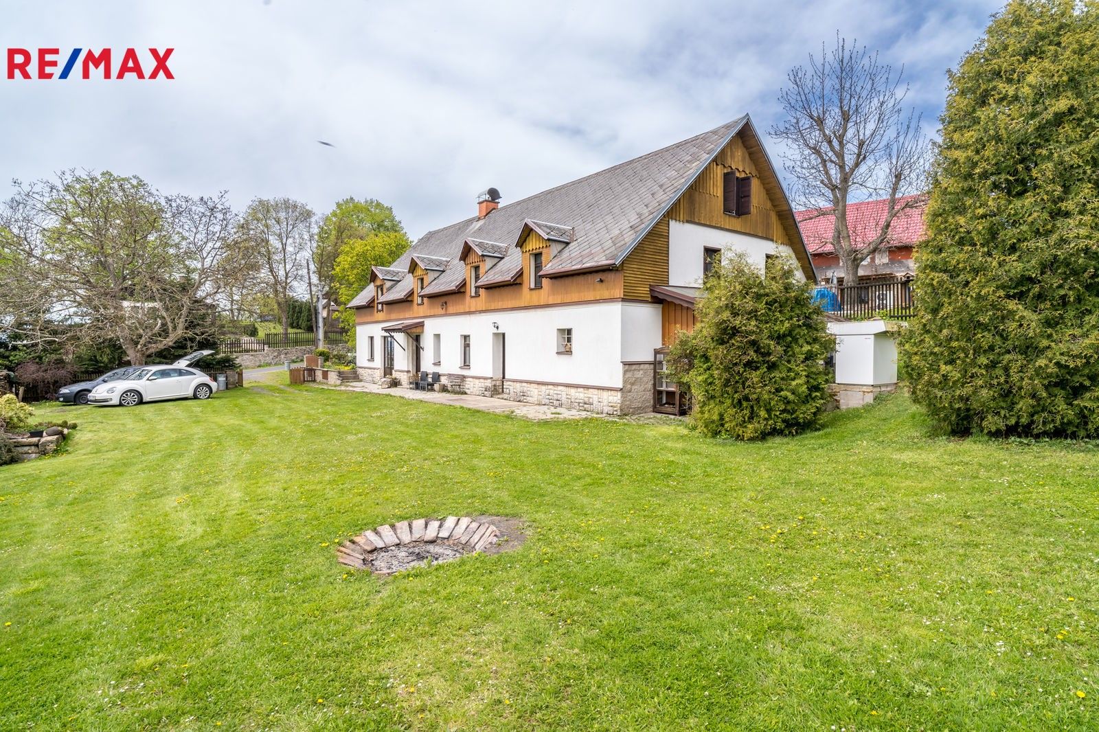 Prodej dům - Lovečkovice, 350 m²