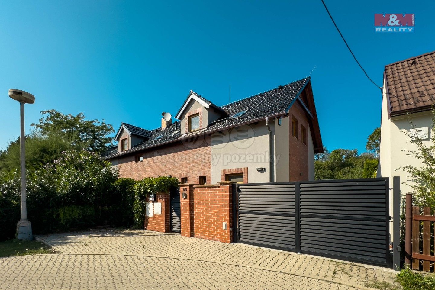 Rodinné domy, V závětří, Loděnice, 400 m²