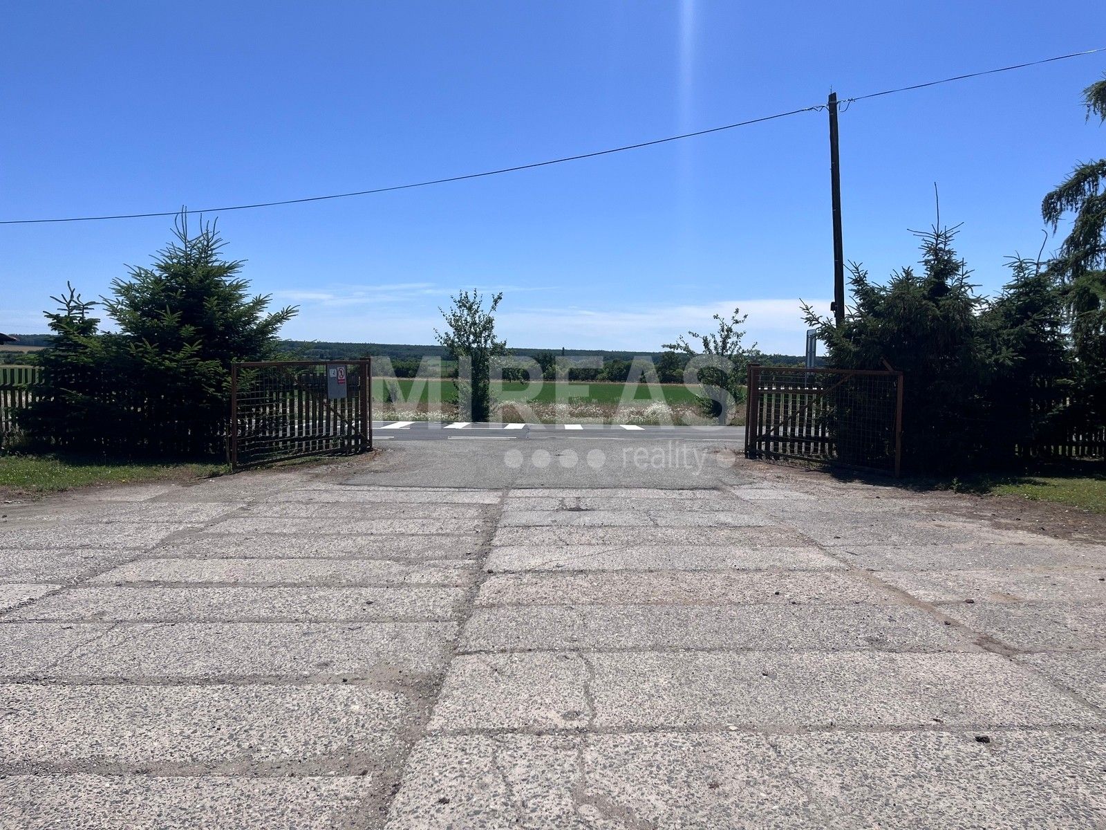 Komerční pozemky, Žerčice, 3 m²