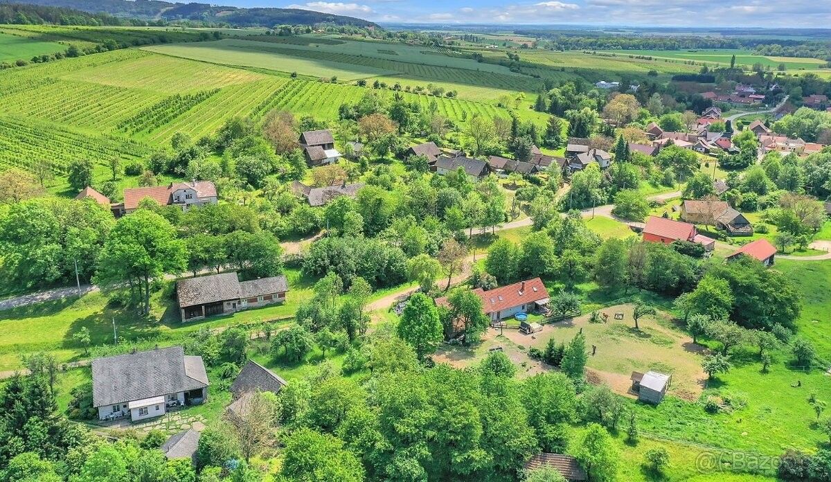 Pronájem dům - Lužany u Jičína, 507 06, 10 000 m²