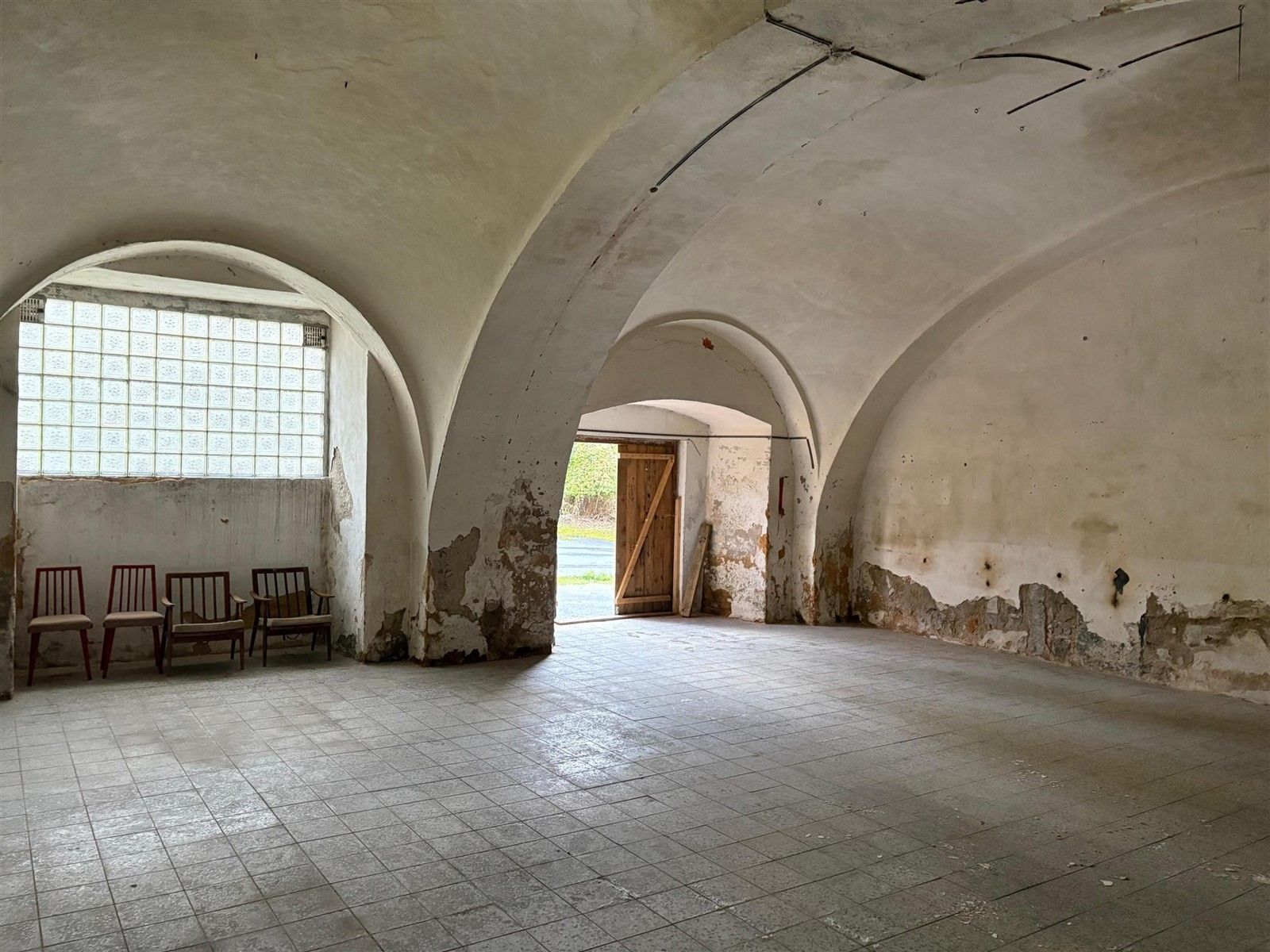 Výrobní prostory, Zámecká, Planá, 250 m²