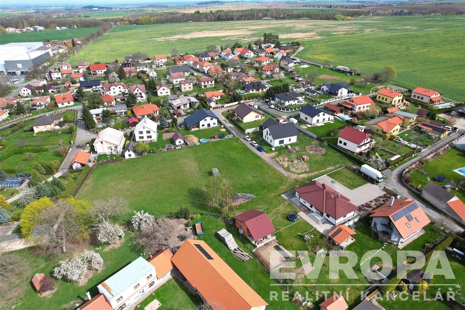 Pozemky pro bydlení, Zásmuky, 1 372 m²