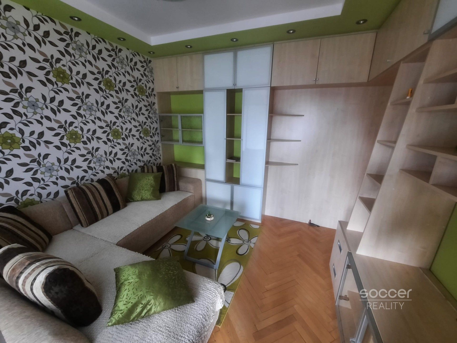 Prodej byt 2+1 - Troilova, Praha, 59 m²