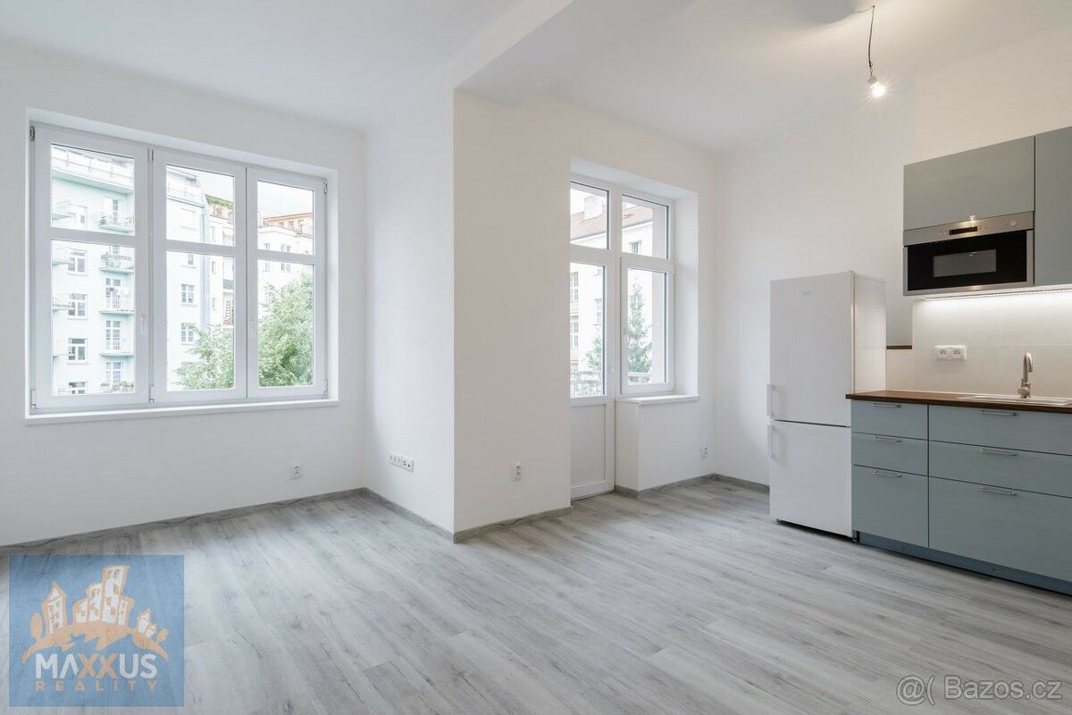Pronájem byt 1+kk - Praha, 160 00, 40 m²